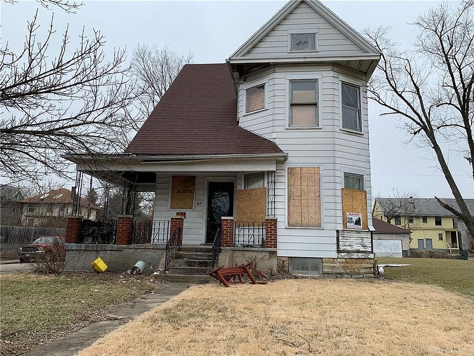 1st image of 829 Five Oaks Ave