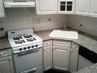 2nd image of 400 E 90th St Frnt 3