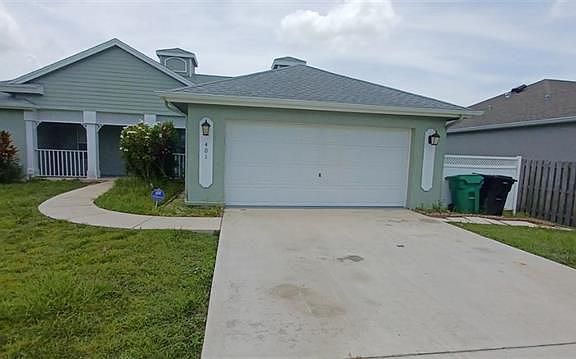 2nd image of 401 SW Kestor Dr