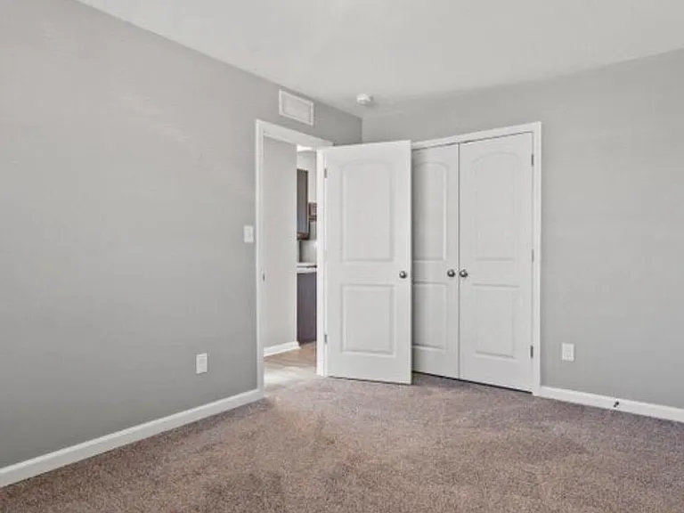 138 Landry Ln — Photo 10