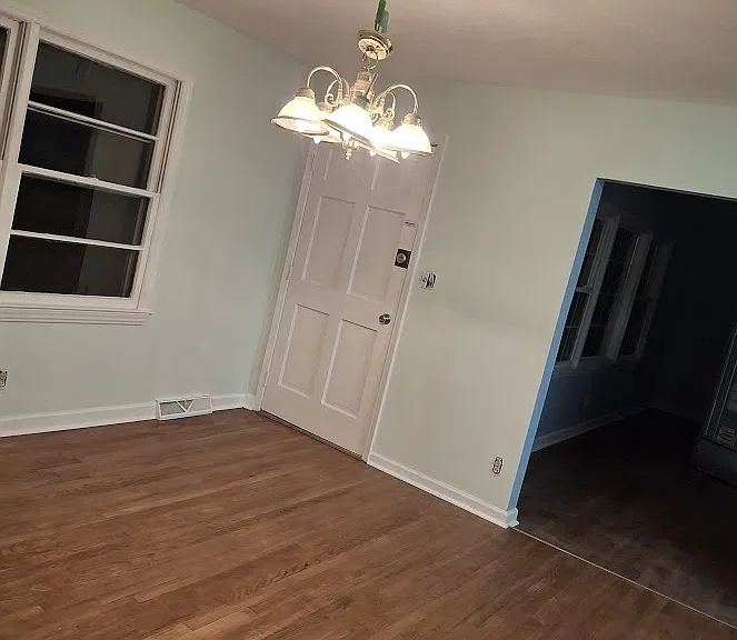 228 Cameron Rd — Photo 2