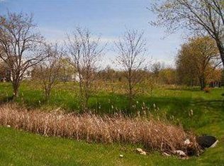 4483 Creek Rd, Lewiston, NY 14092