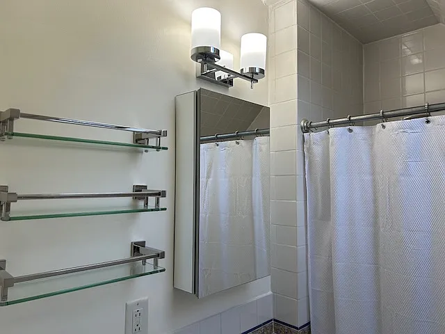 105-105A Fairmont St #2 — Photo 16
