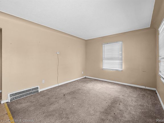 4th image of 8468 Minock St