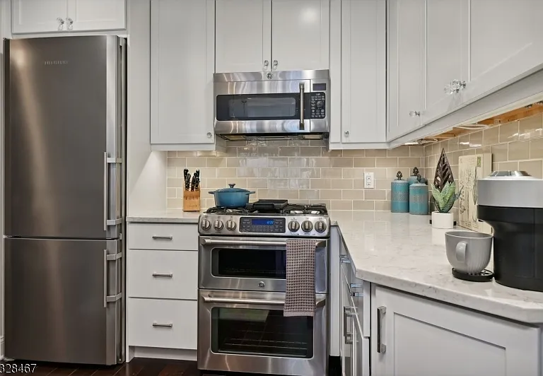 48 S Park St #215 — Photo 8