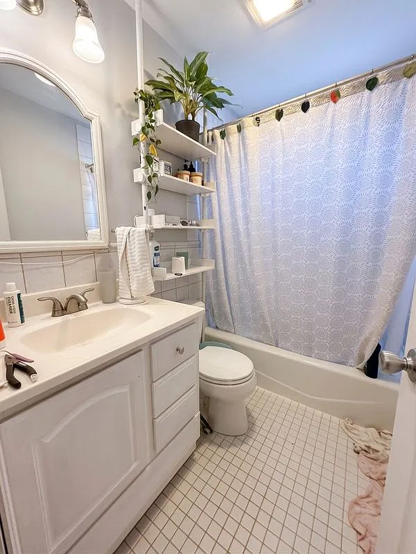 2 bed, 1.0 bath, 750 sqft, $2,700 — Photo 4