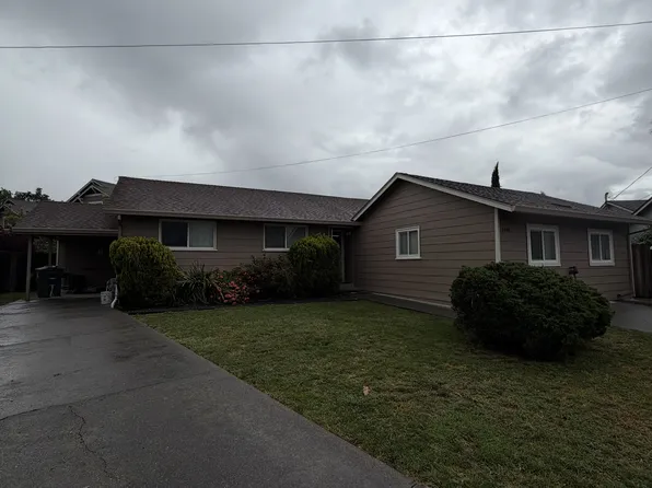 2409 Pomo Ct, Santa Rosa, CA 95403