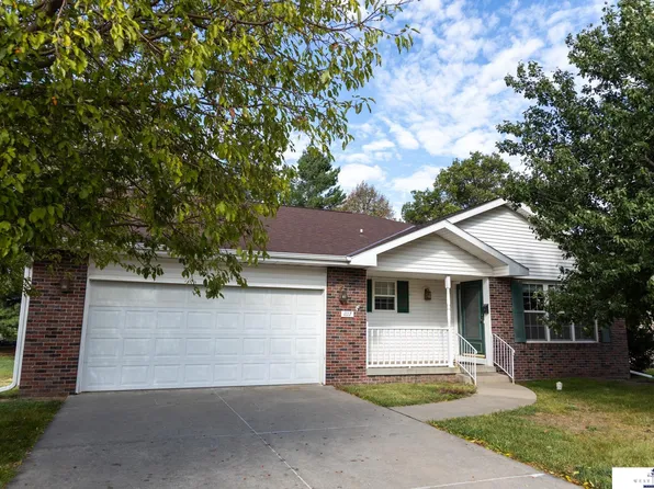 1117 N Wisconsin Ave, York, NE 68467