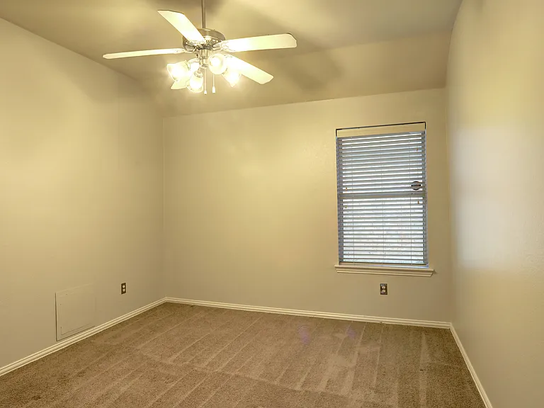2804 Cascade Cove Dr — Photo 16