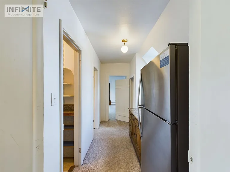 1439 W Babcock St #2 — Photo 16