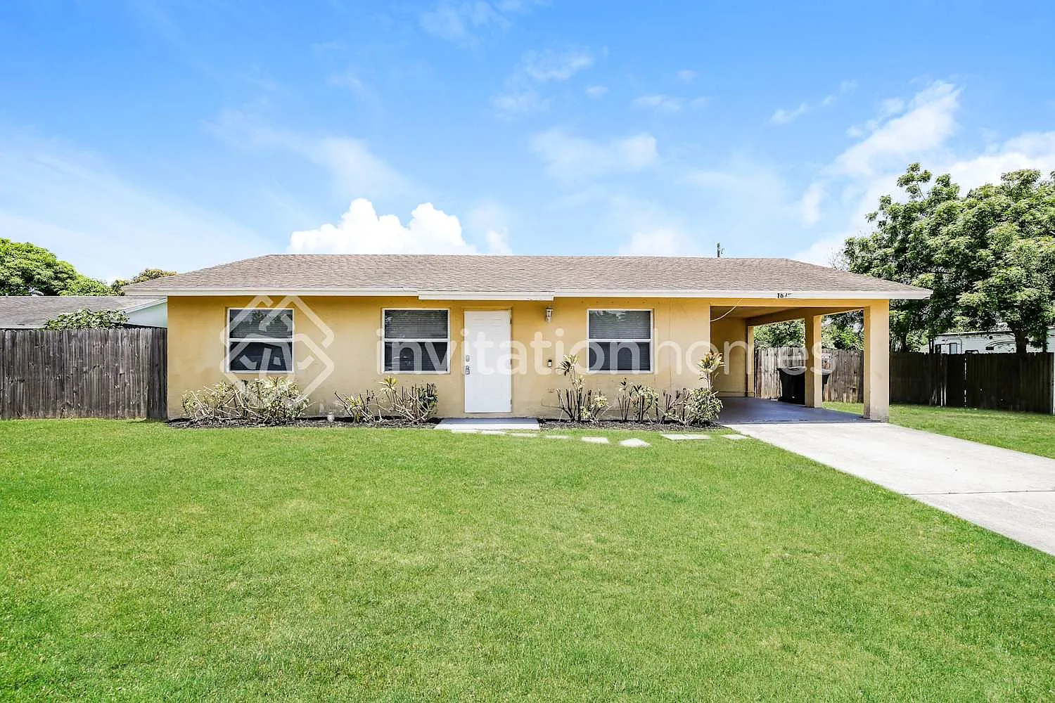 1672 W Breezy Ln West Palm Beach, FL 33417 — Photo 1