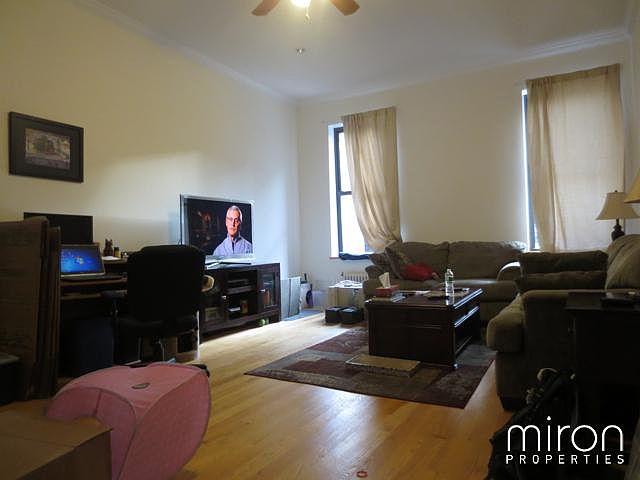 1st image of 20 W 69th St APT 4S