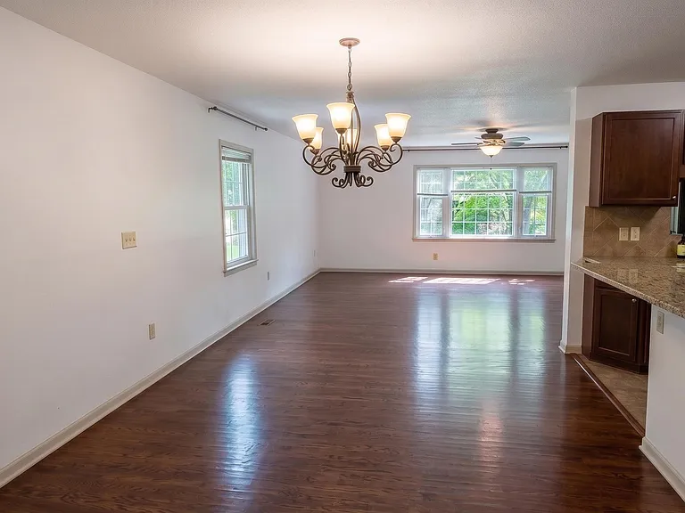5204 Brookside Blvd — Photo 12