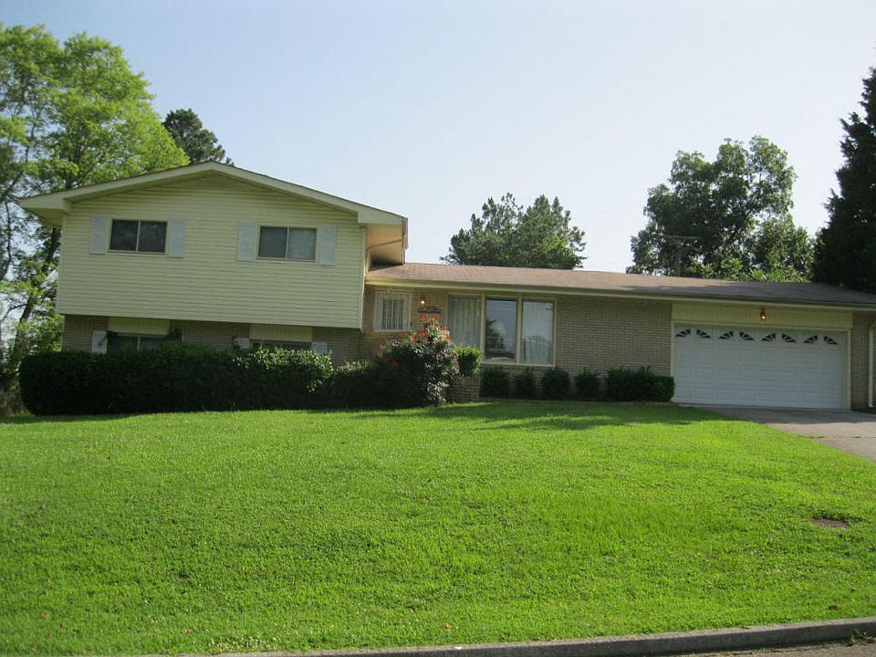 1st image of 4723 Briarwood Dr