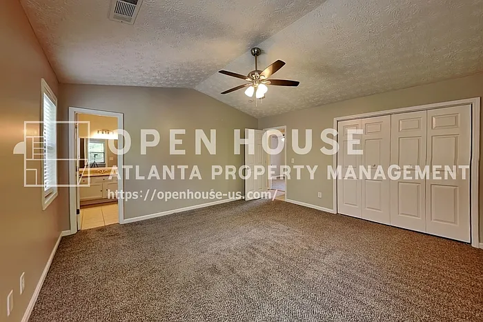 815 Riverstone Ln — Photo 22