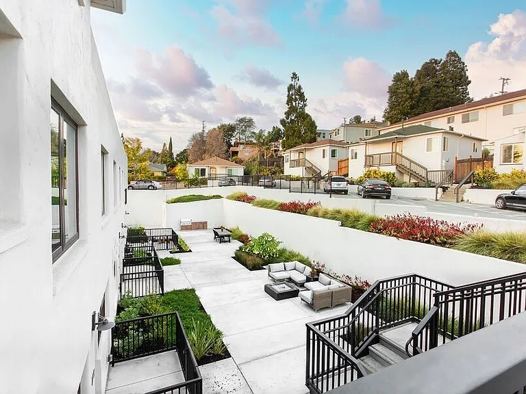The Paloma at Oakland Hills — Photo 94
