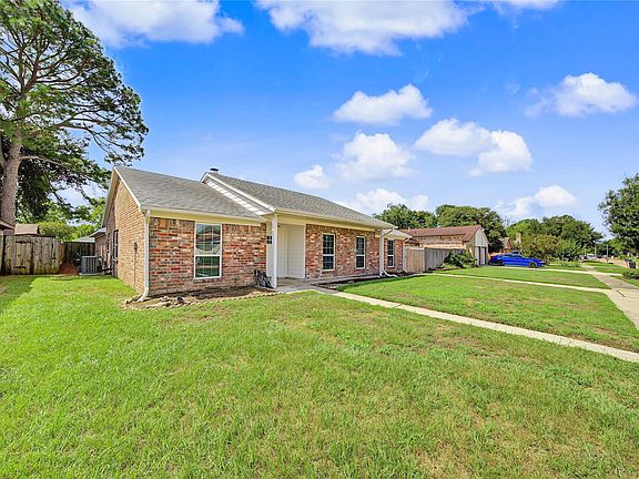 2nd image of 7015 Northleaf Dr