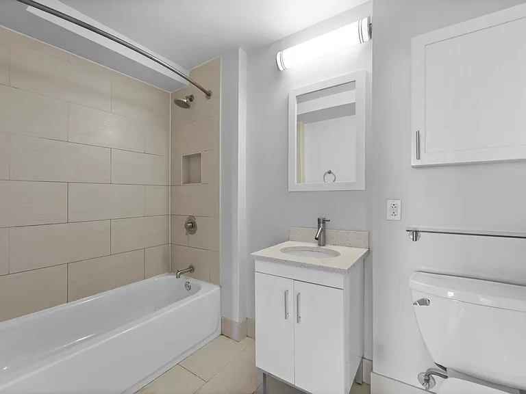 354 E 91st St #1004 — Photo 12
