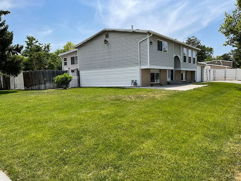 3257 W Bigarade Ln — Photo 2