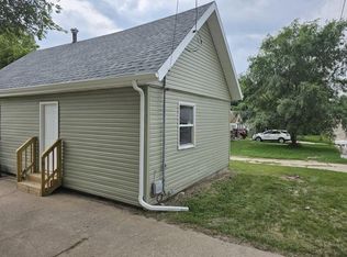 224 Chestnut Ave, Beloit, WI 53511