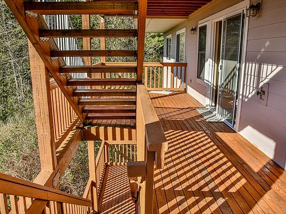 Mid level deck