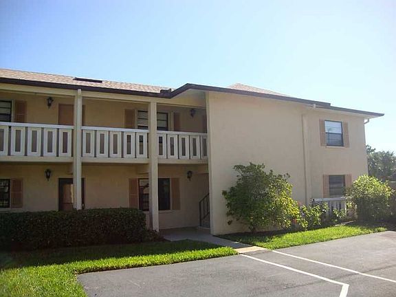 5th image of 5100 Highway A1a
