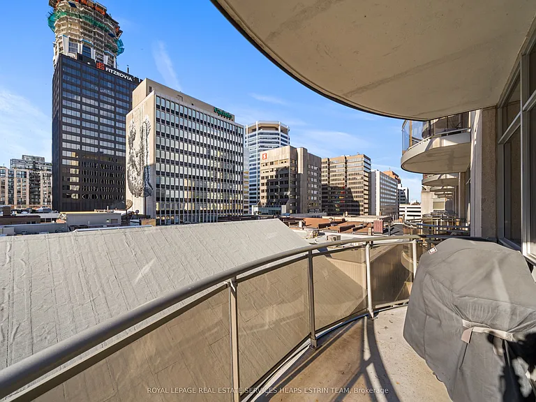 1430 Yonge St #509 — Photo 15