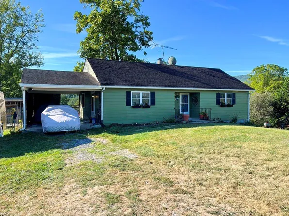 345 Edgemont Rd, Wytheville, VA 24382