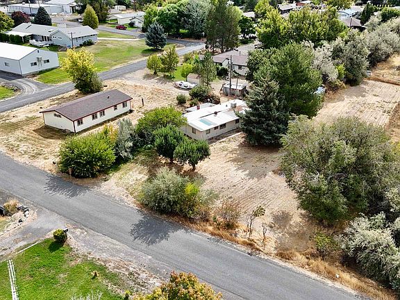 3rd image of 250 S 2nd Ave