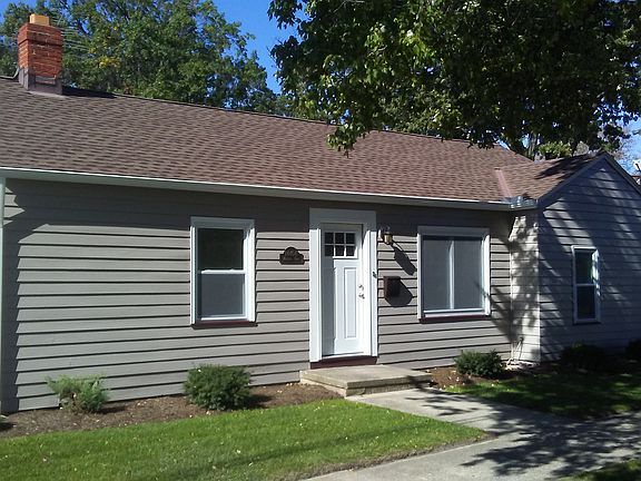3rd image of 14404 Montrose Ave