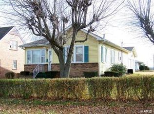 1198 Ridgeway St, Ste Genevieve, MO 63670