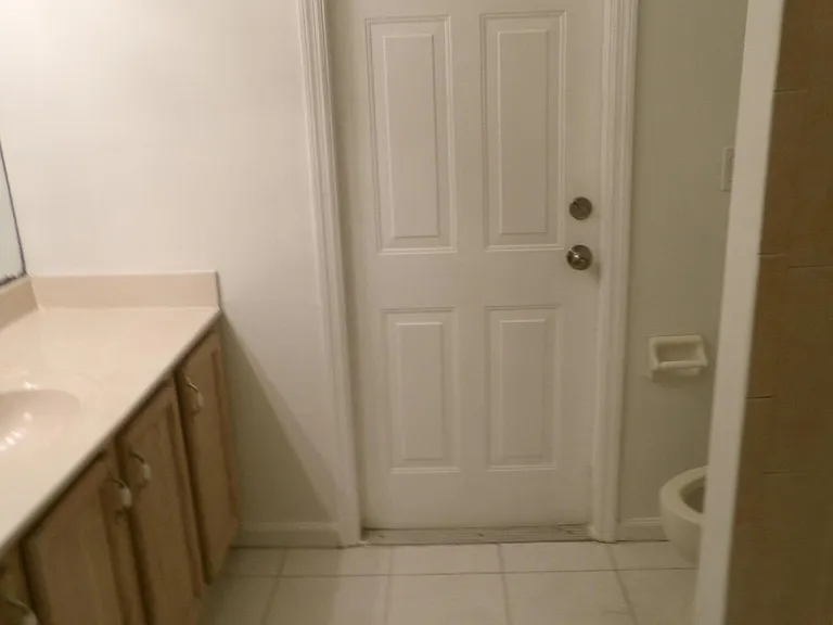 502 SW Souris Ave — Photo 12
