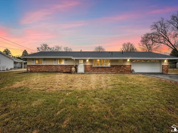 7544 Verna Dr, Lambertville, MI 48144