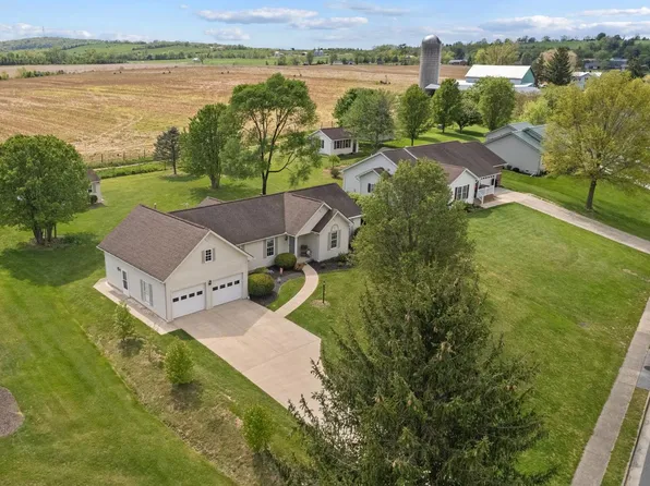 9901 Woodbine Way, New Market, VA 22844
