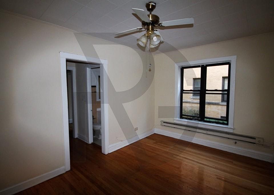 2nd image of 427 W Belden Ave #429A202