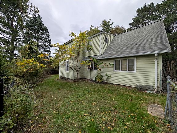 2nd image of 434 Warren Ave