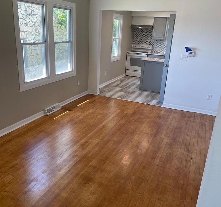 1st image of 718 Lawndale AVENUE