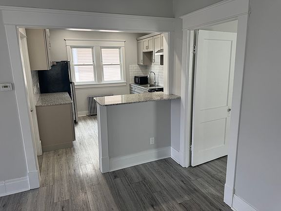 3rd image of 314 N Park Ave Unit 2