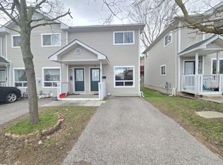 4277 Lawrence Ave E #6, Toronto, ON M1E 2S8