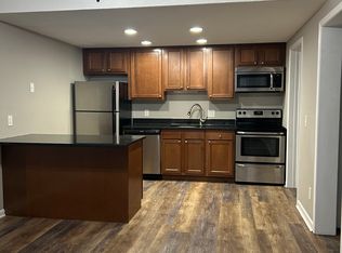309 Waterbury Ct, Westland, MI 48186