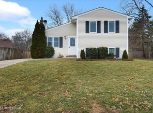 2903 Velden Dr, Louisville, KY 40220