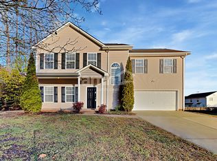 6116 Firethorne Ln, Concord, NC 28025