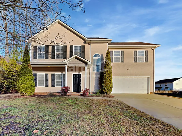 6116 Firethorne Ln, Concord, NC 28025