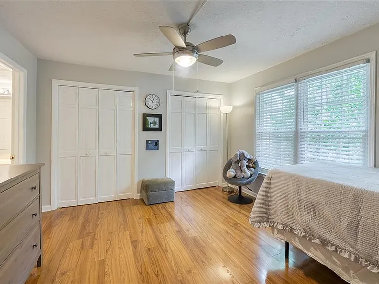 1445 Oakridge Cir — Photo 20