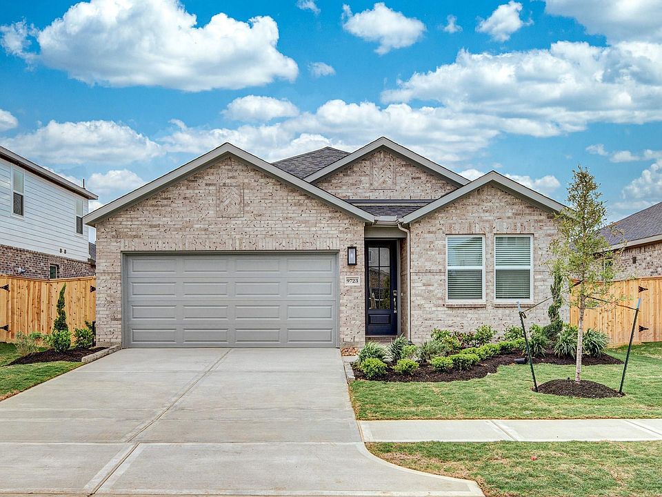 1st image of 9723 Rialto Heights Dr