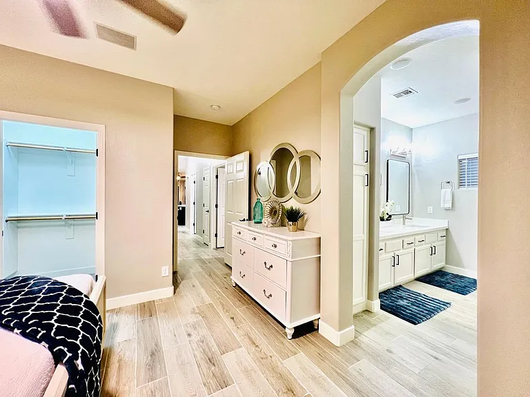 492 E Rainbow Dr — Photo 29