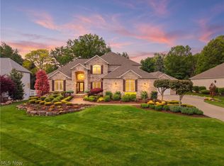 6120 Mackenzie Dr, Independence, OH 44131