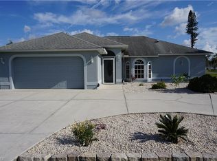 130 SE 29th Ter, Cape Coral, FL 33904