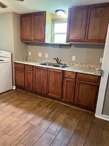 6710 Phillips Ln — Photo 18