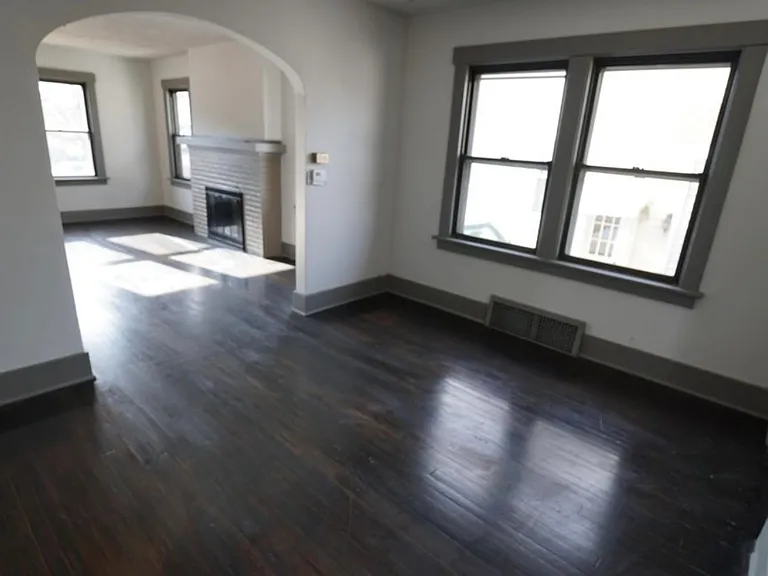 2586 Titus Ave — Photo 8